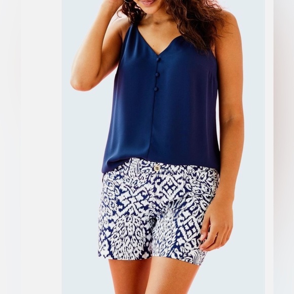 Lilly Pulitzer Kelly Shorts Size 2 Bright Navy Pineapple Party Coastal Beach - Picture 1 of 10